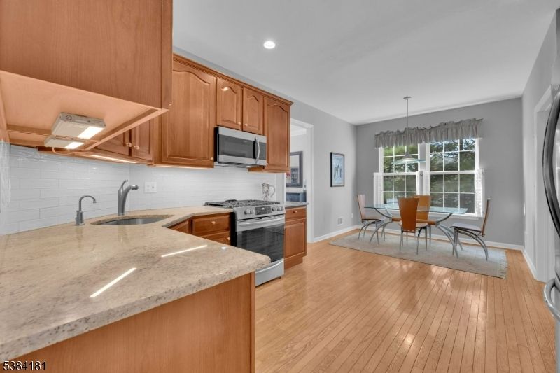 Dining room, Interior, Kitchen, Recessed Lighting, Wood Texture Flooring