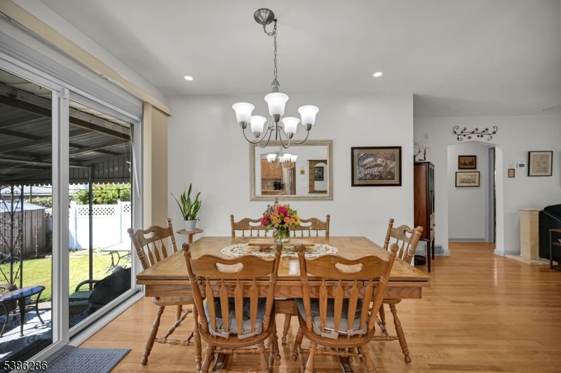 Chandelier, Dining room, Interior, Recessed Lighting, Wood Texture Flooring