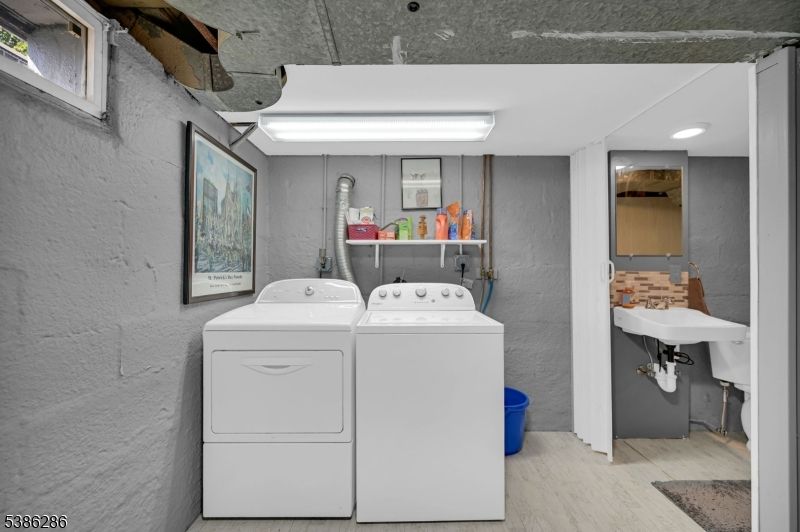 Interior, Recessed Lighting, Stone Walls, Utility Closets, Washer