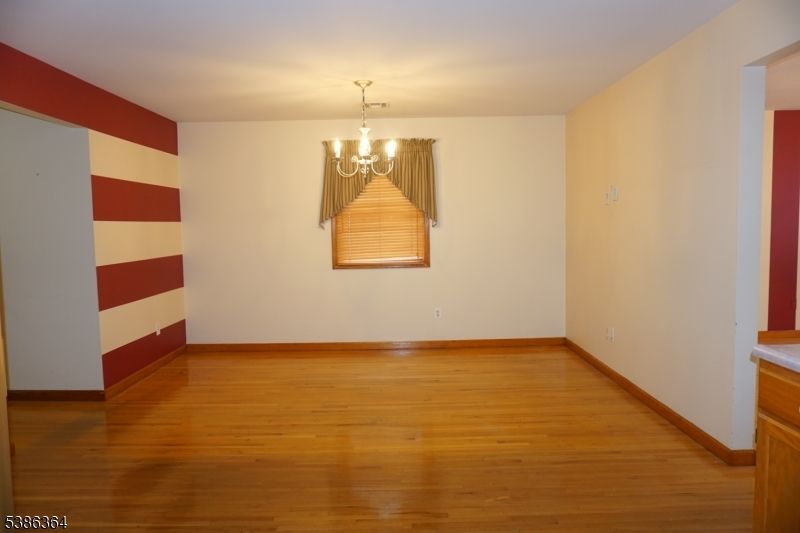 Chandelier, Empty room, Interior, Wood Texture Flooring