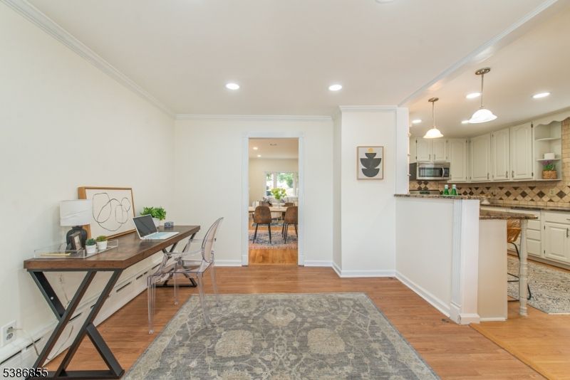 Dining room, Interior, Kitchen, Pendant Lights, Recessed Lighting, Wood Texture Flooring