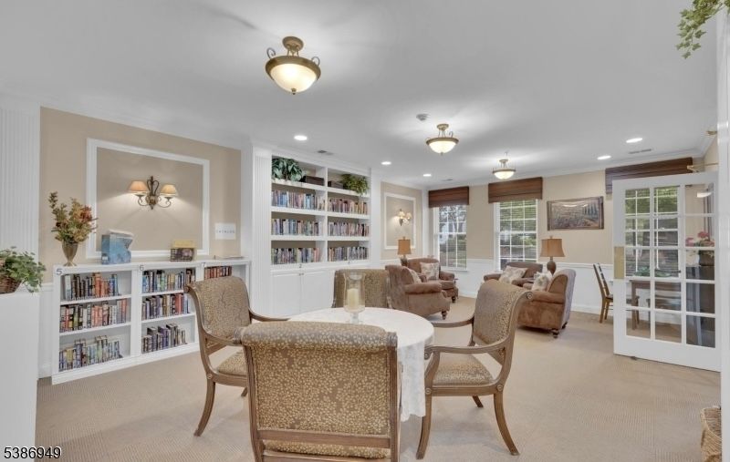 Dining room, Interior, Living room, Recessed Lighting