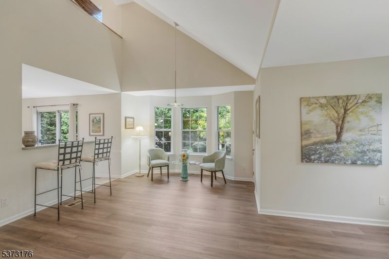Interior, Pendant Lights, Wood Texture Flooring