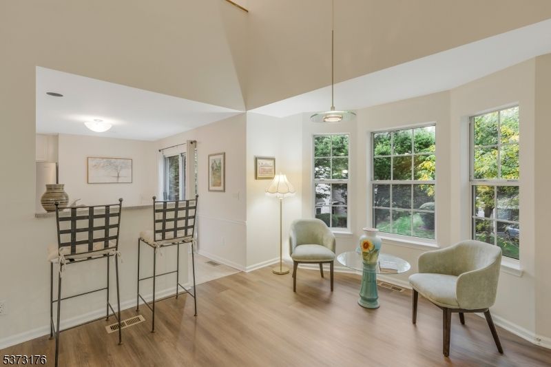 Interior, Pendant Lights, Wood Texture Flooring