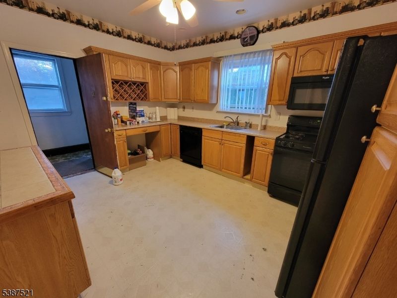 Interior, Kitchen