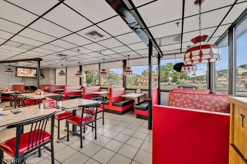 Dining room, Interior, Pendant Lights