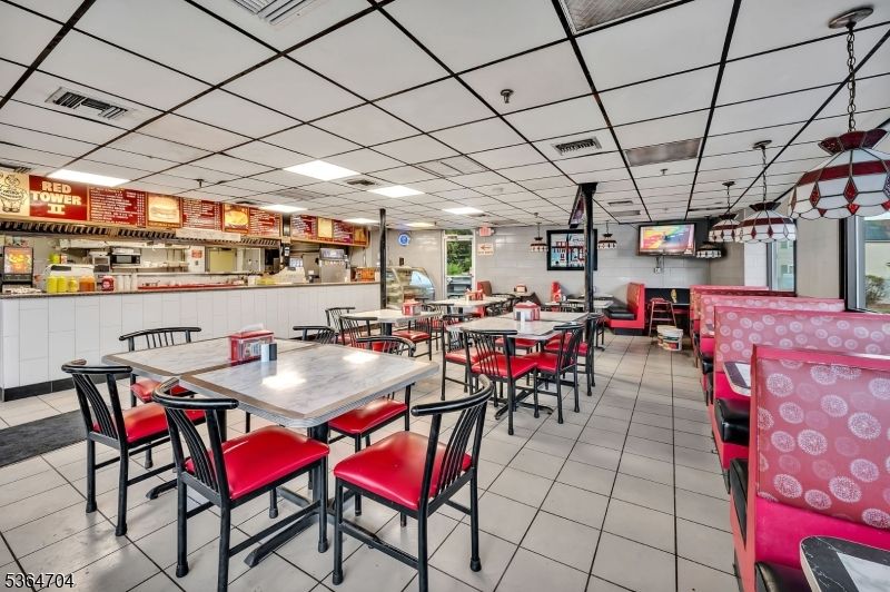Dining room, Interior, Recessed Lighting
