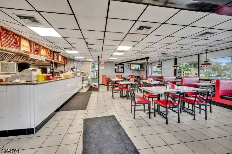 Dining room, Interior, Recessed Lighting