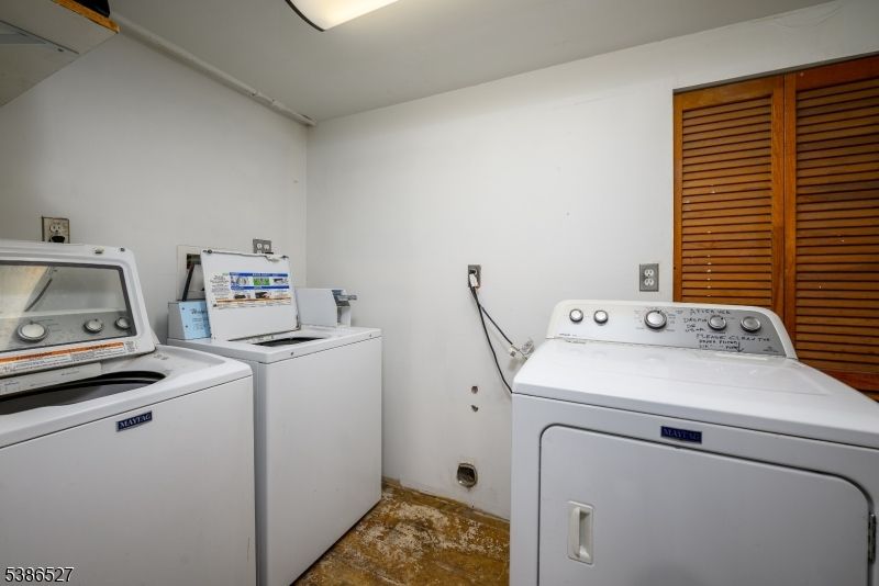 Interior, Utility Closets, Washer