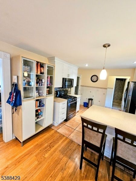 Dining room, Interior, Kitchen, Pendant Lights, Recessed Lighting, Wood Texture Flooring