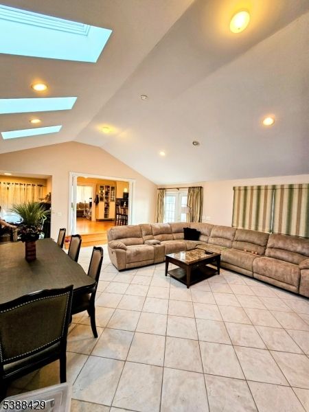 Dining room, Interior, Living room, Recessed Lighting