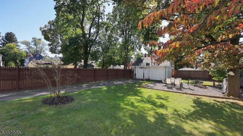 Backyard, Detached Garage, Exterior