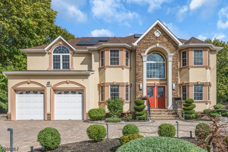 Attached, Exterior, Facade, Solar Panels, French Provincial