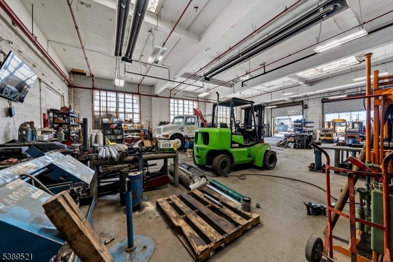 Fitness Equipment, Garage, Interior