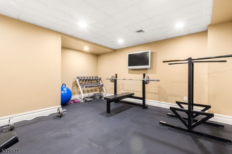Fitness Equipment, Interior, Recessed Lighting
