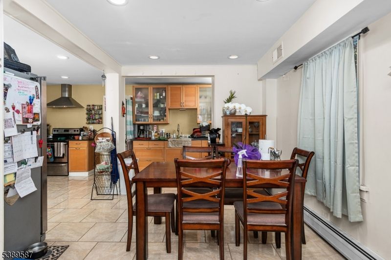 Dining room, Interior, Kitchen, Recessed Lighting