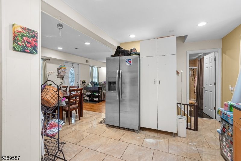 Dining room, Interior, Kitchen, Recessed Lighting