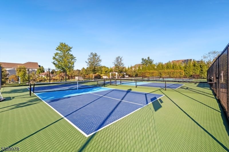 Exterior, Tennis Courts