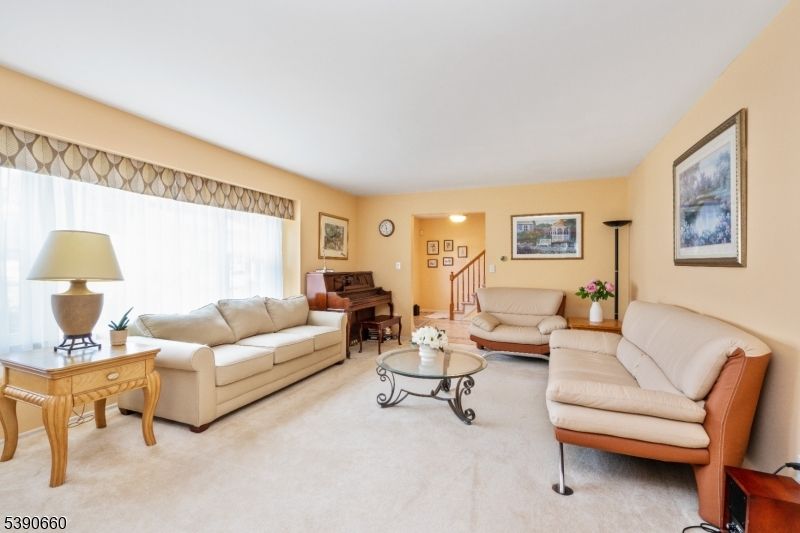 Interior, Living room, Piano