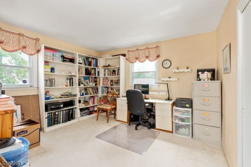 Home Office, Interior