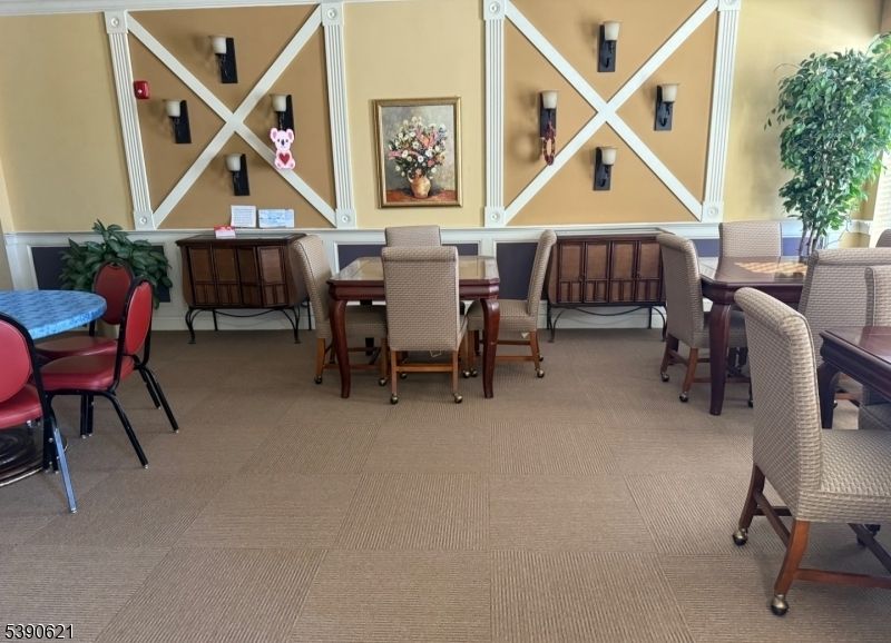 Dining room, Interior