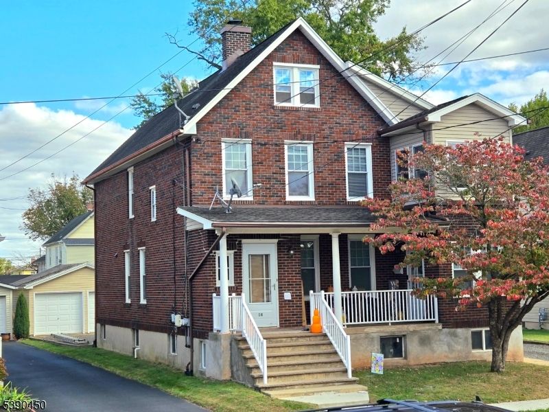 Detached Garage, Exterior, Facade, Brick Facade, American Craftsman