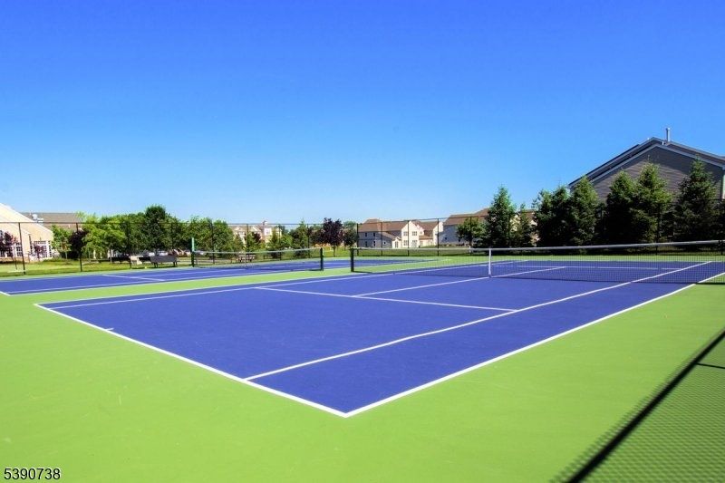 Exterior, Tennis Courts