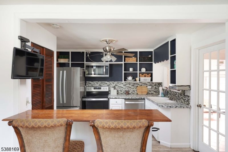 Interior, Kitchen, Stainless Steel Appliances, Wood Texture Flooring