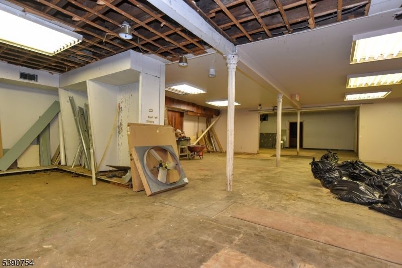 Interior, Recessed Lighting, Wooden Beams