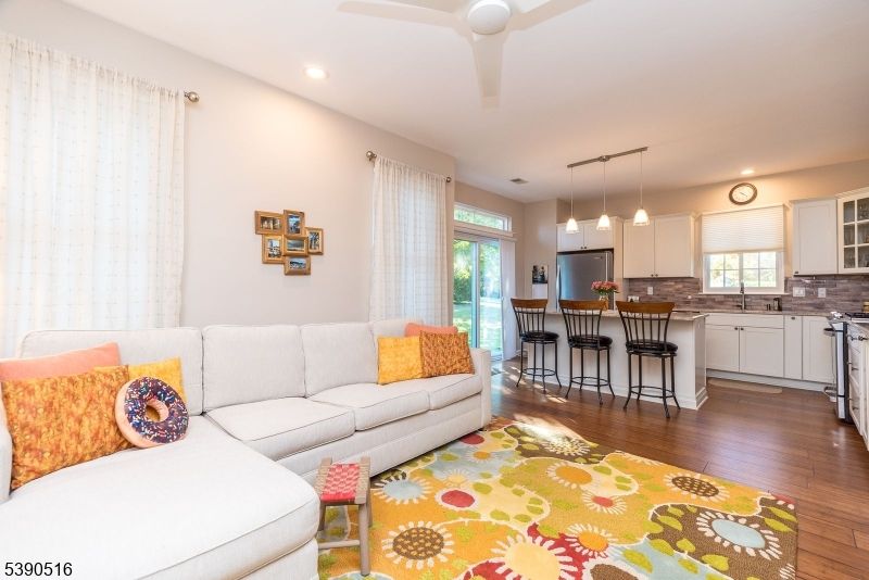 Interior, Kitchen, Living room, Pendant Lights, Recessed Lighting, Wood Texture Flooring