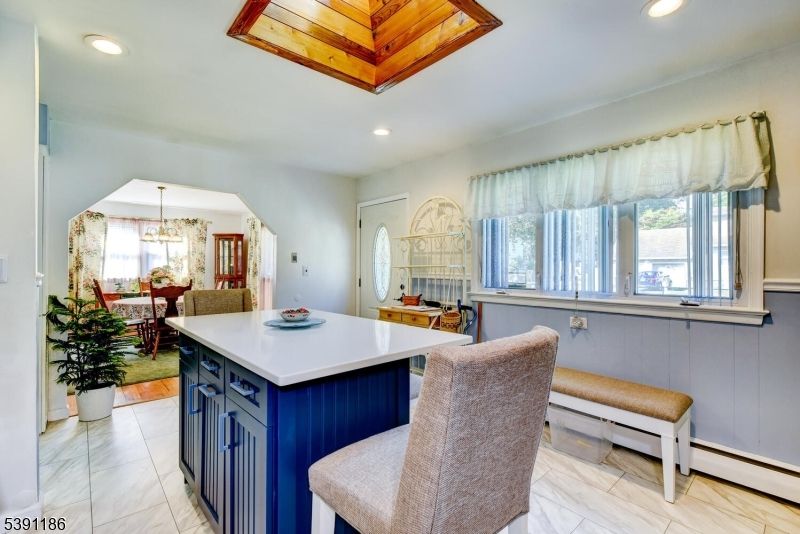 Chandelier, Dining room, Interior, Kitchen, Recessed Lighting
