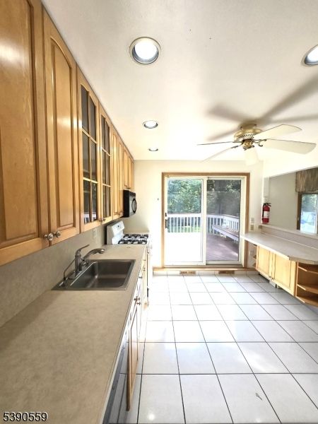 Interior, Kitchen, Recessed Lighting