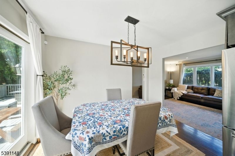 Chandelier, Dining room, Interior, Living room, Pendant Lights, Recessed Lighting, Wood Texture Flooring