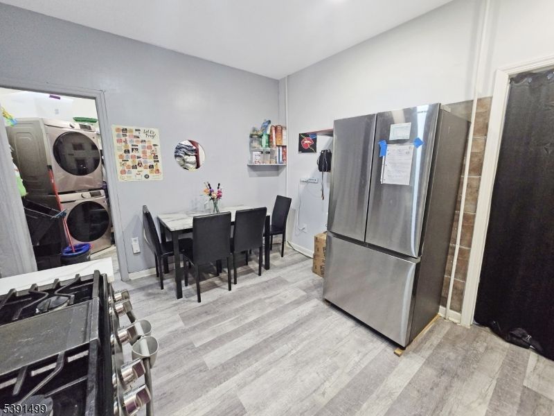 Dining room, Interior, Kitchen, Recessed Lighting, Wood Texture Flooring
