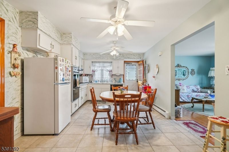 Dining room, Interior, Kitchen