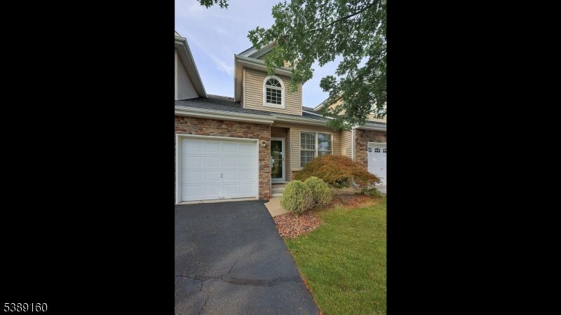 Attached, Exterior, Facade, Brick Facade, Cape Cod