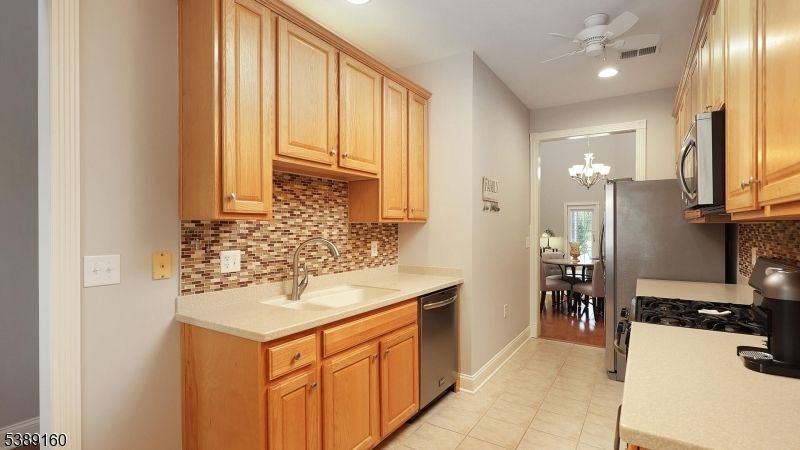 Dining room, Interior, Kitchen, Recessed Lighting