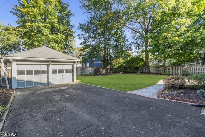 Backyard, Detached Garage, Exterior