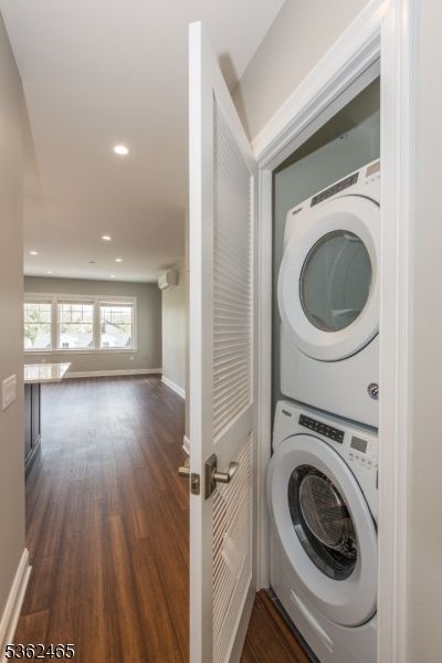 Interior, Recessed Lighting, Utility Closets, Washer, Wood Texture Flooring
