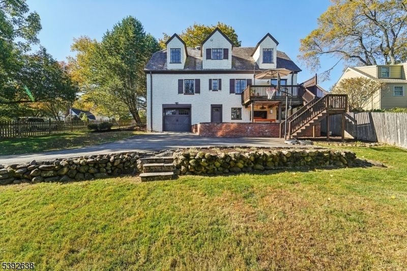 Attached, Backyard, Exterior, Facade, Georgian