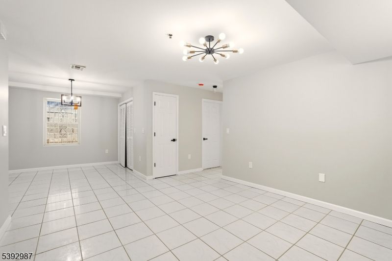 Chandelier, Empty room, Interior, Pendant Lights