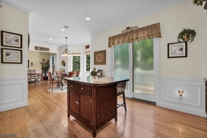 Chandelier, Dining room, Interior, Pendant Lights, Recessed Lighting, Wood Texture Flooring