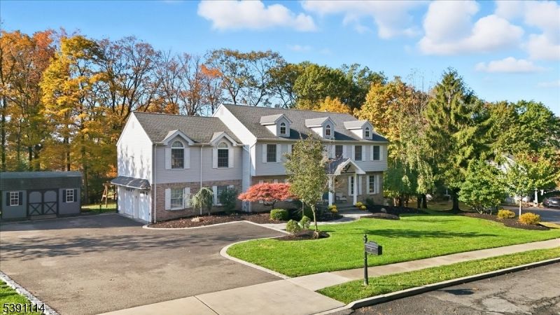 Backyard, Exterior, Facade, Farmhouse