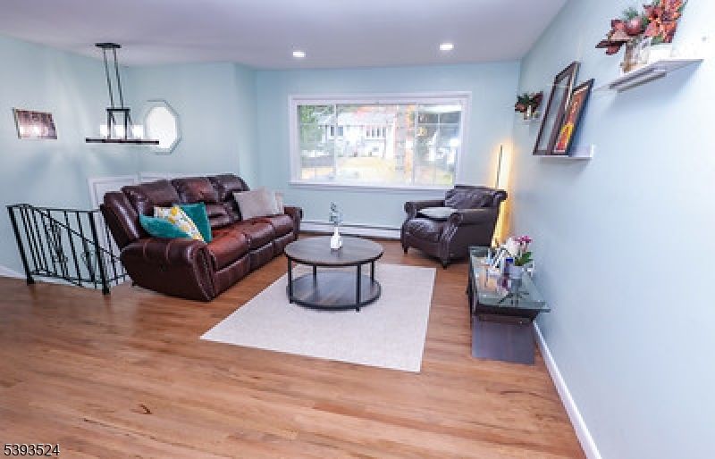 Interior, Living room, Pendant Lights, Recessed Lighting, Wood Texture Flooring