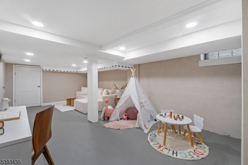 Interior, Recessed Lighting