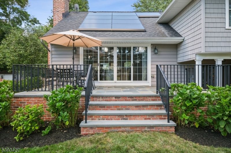 Exterior, Solar Panels