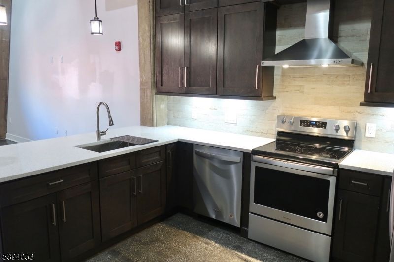 Interior, Kitchen, Pendant Lights, Stainless Steel Appliances