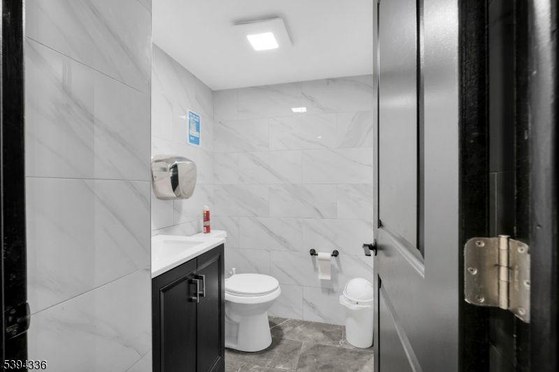 Bathroom, Interior, Marble Walls