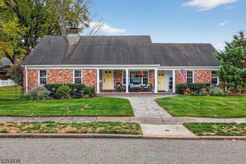 Exterior, Facade, Brick Facade, Cape Cod
