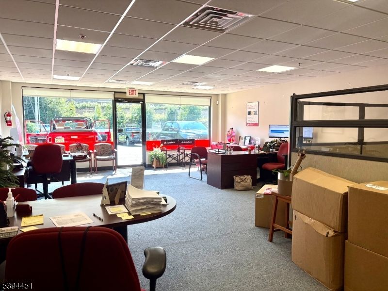 Dining room, Interior, Living room, Recessed Lighting